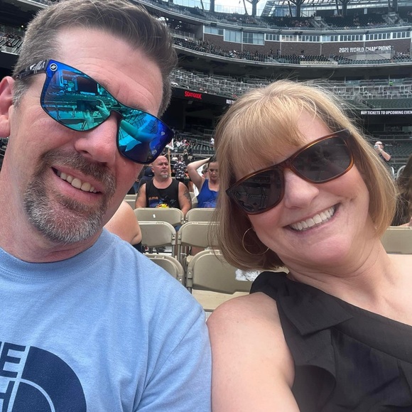 Meet your Posher, Hollie - Picture 3 of 3